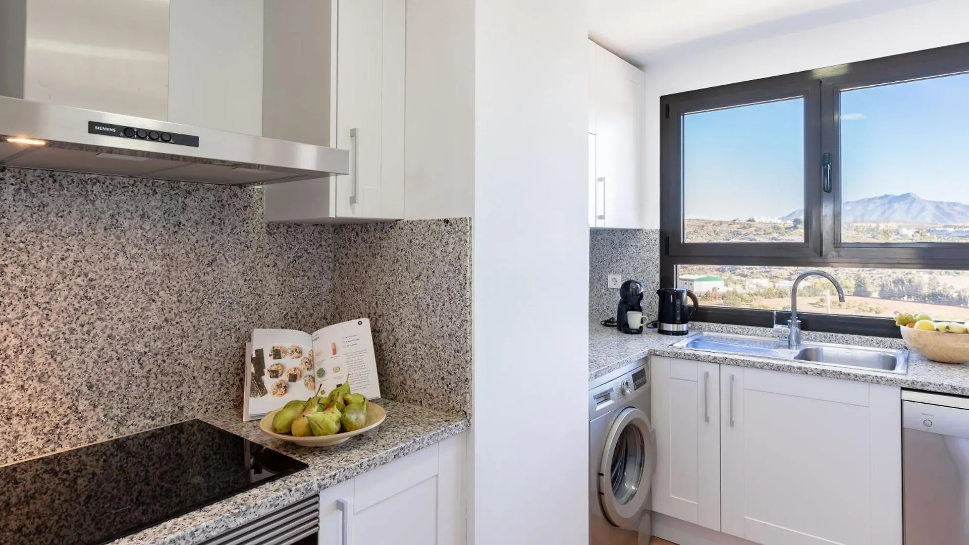 Penthouse In Estepona With Panoramic Sea View 0*,